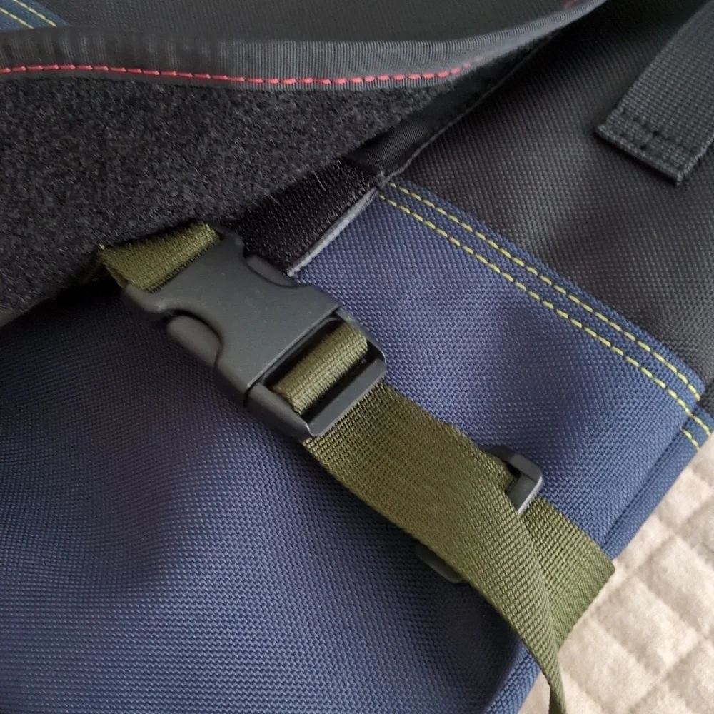 Timbuk2 Messenger Bag (like new)